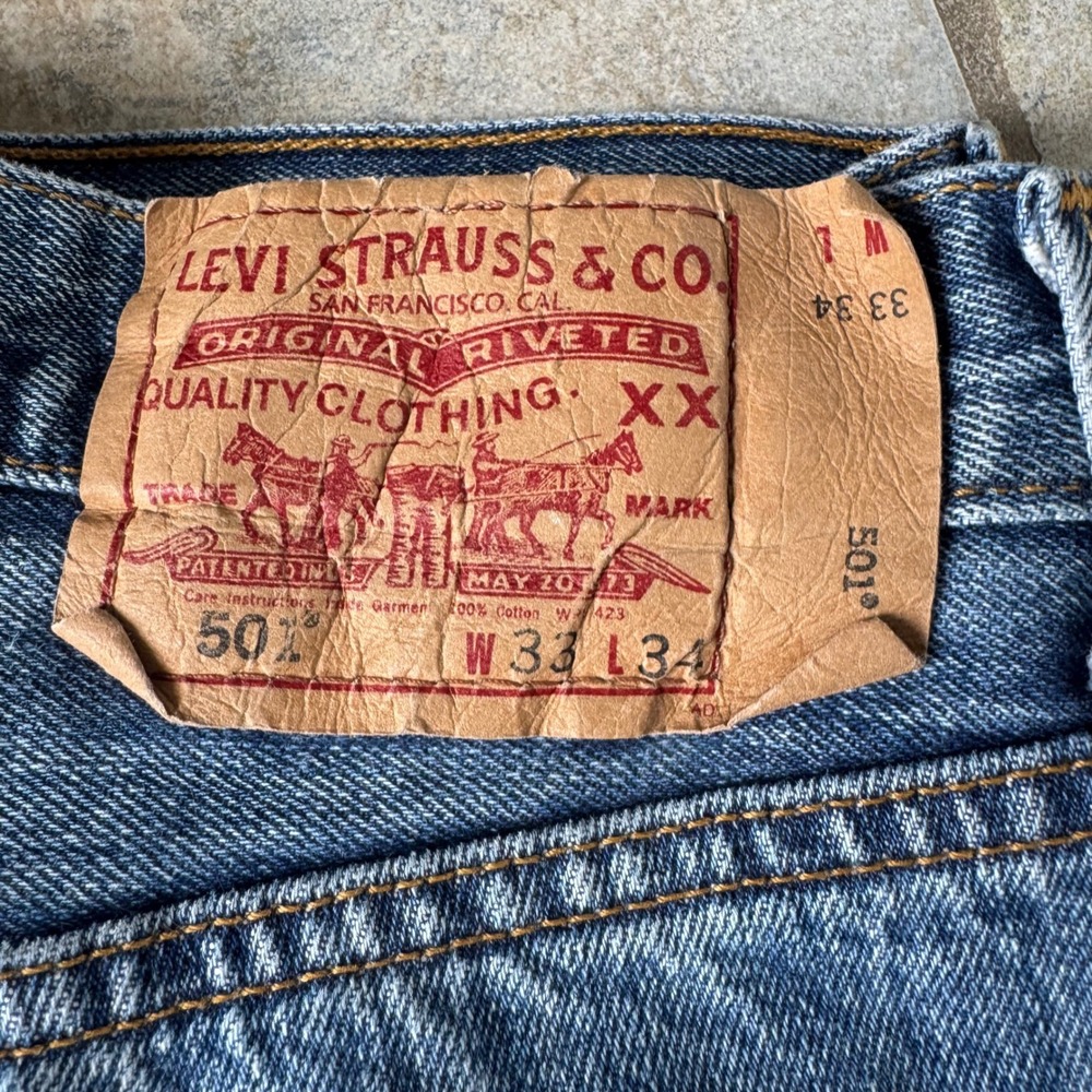 Vintage Levi's 501 Button Fly Jeans W33 L32 100% Cotton Medium Wash USA Style - Picture 6 of 10